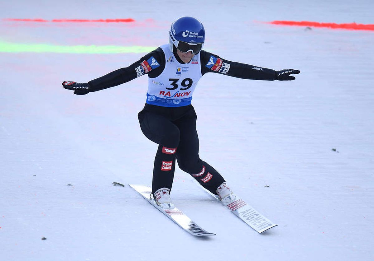 FOTO // Cupa Mondială la sărituri cu schiurile și-a desemnat câștigătorii » Etapele din weekend s-au desfășurat la Râșnov