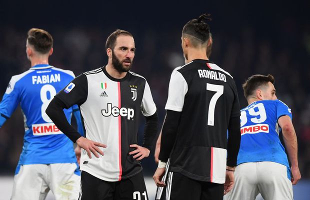 NAPOLI - JUVENTUS 2-1 // VIDEO Napoli produce surpriza și învinge „Bătrâna Doamnă” în derby » Golul lui Cristiano Ronaldo a venit prea târziu