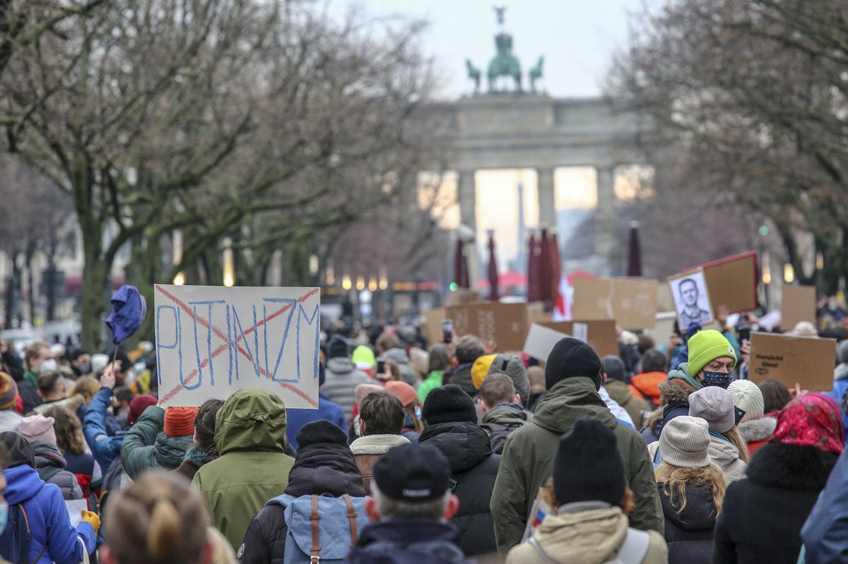 Confuzie uriașă la arestările făcute în urma ciocnirilor cu partizanii lui Navalnîi » Reacția fotbalistului: „Nu pe mine m-au săltat, sunt în Spania”