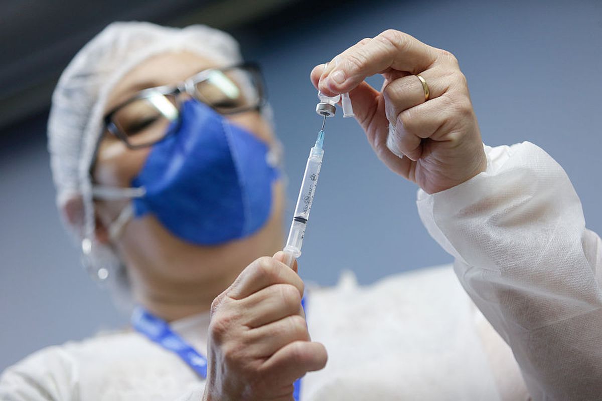 CORONAVIRUS. Soția regretatului Traian Tomescu nu se poate programa pentru vaccinul anti-COVID: „Am 92 de ani și probleme cu inima! Vreau să mor de moarte naturală”