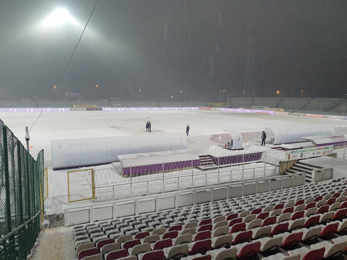FC ARGEȘ - FCSB 0-0. Roș-albaștrii dau vina pe teren pentru pasul greșit de la Pitești: „Singurul campionat din Europa cu asemenea terenuri”