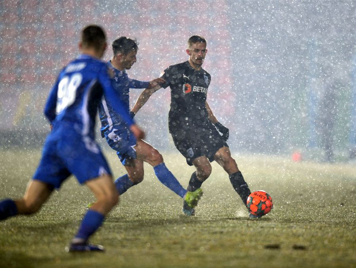 Continuă curățenia la Craiova » Inamicul suporterilor, demis după 8 ani: „A venit momentul să urmeze un alt drum”