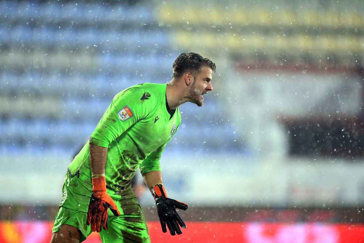 Corneliu Papură, un nou egal pe banca celor de la CS Universitatea Craiova: „Este frustrant pentru jucători”