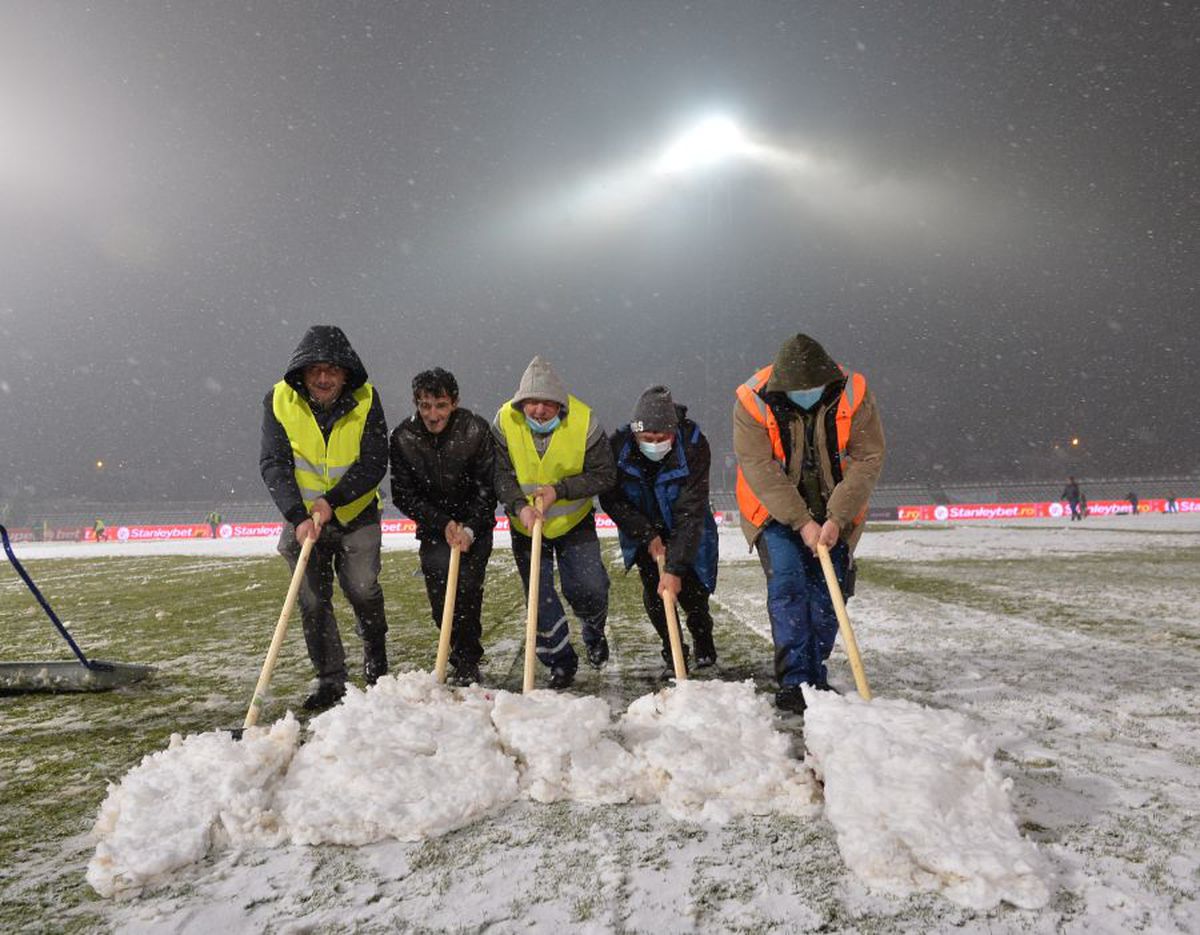 FCSB. Giovanni Becali, dezvăluiri de la negocierile dintre Gigi și Parma: „A vorbit cu nu știu ce specialiști și au intrat în impas”