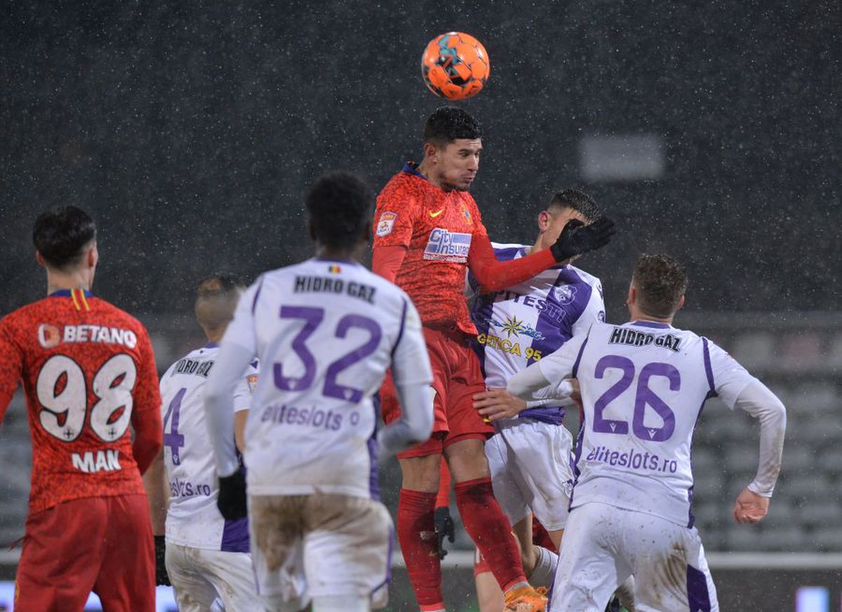 FC Argeș - FCSB 0-0 » FCSB se încurcă la Pitești și poate pierde locul 1! Clasamentul actualizat