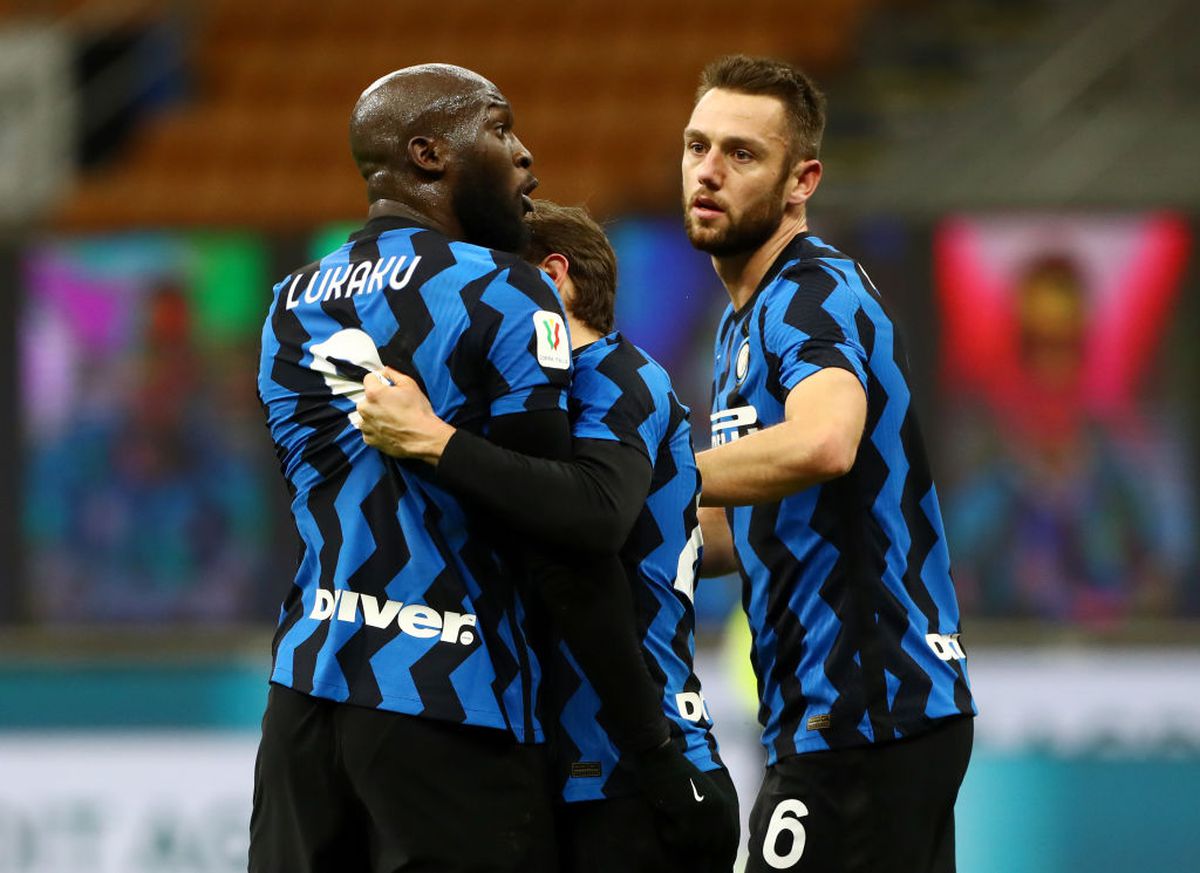 Inter - AC Milan 2-1 » Ciprian Tătărușanu a fost titular, dar echipa sa a fost eliminată. Conflict Ibra - Lukaku: „Ești o târfă, să te f*t pe tine și pe nevastă-ta!”