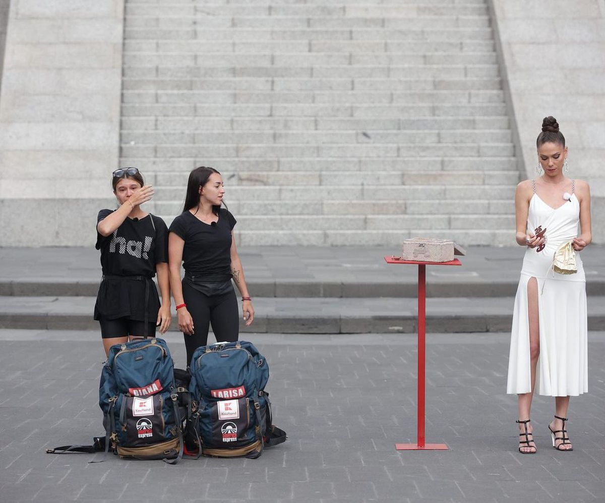 America Express - Larisa Iordache