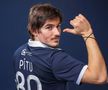 Alexi Pitu a fost prezentat oficial la Bordeaux.
Foto: girondins.com