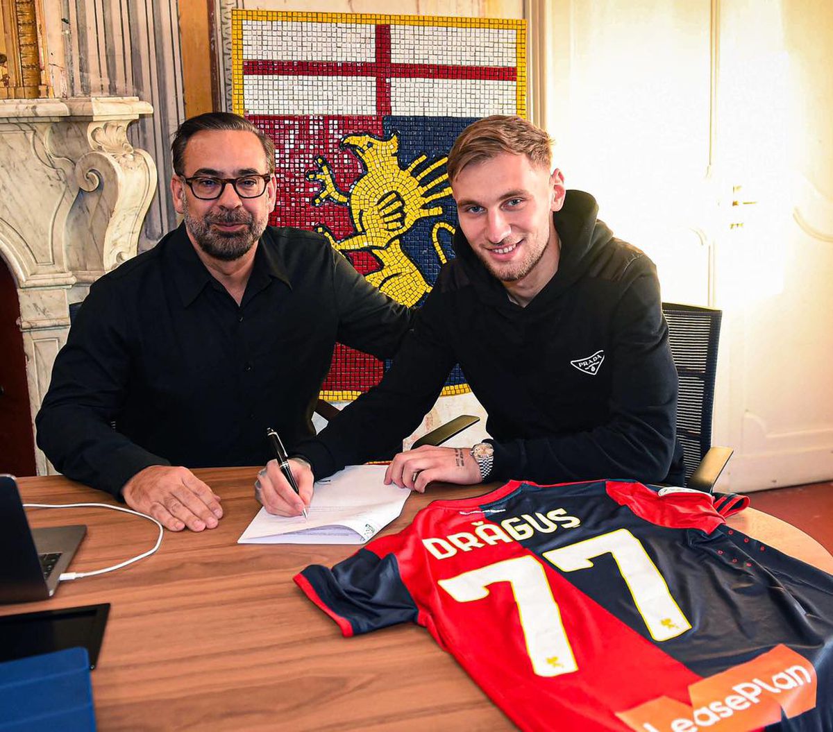 Denis Drăguș, prezentat oficial la Genoa