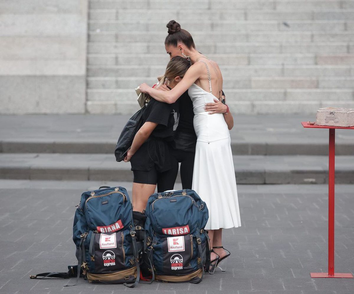 America Express - Larisa Iordache