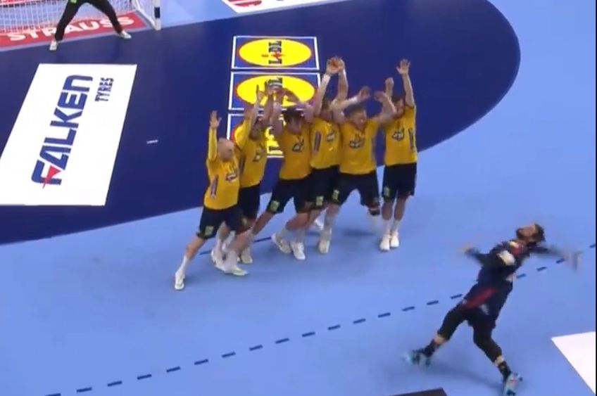Franța a învins Suedia, scor 34-30, după reprizele de prelungire, și s-a calificat în finala Campionatului European de handbal masculin. Golul marcat Elohim Prandi în ultima secundă a timpului regulamentar este aprig contestat de nordici!