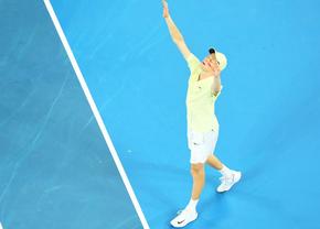 Jannik Sinner, campion la Australian Open pentru a doua oară consecutiv » Alexander Zverev n-a avut nicio șansă