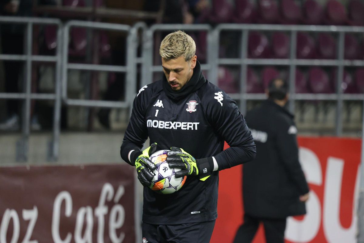 7 momente inedite surprinse de GSP la meciul Rapid - Universitatea Craiova » Giuleștiul, gest superb pentru Siegrist + doi olteni s-au certat continuu pe teren