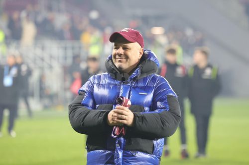 Analiză GSP: cele 3 riscuri la care a recurs Marius Șumudică în Rapid - Universitatea Craiova. Foto: Ionuț Iordache, GSP