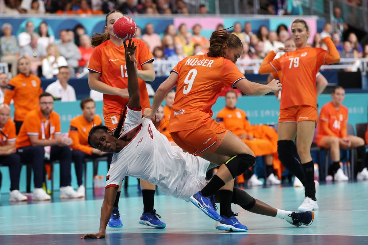 Transferuri pe bandă rulantă la Bistrița! O fostă campioană mondială va evolua sub comanda lui Florentin Pera