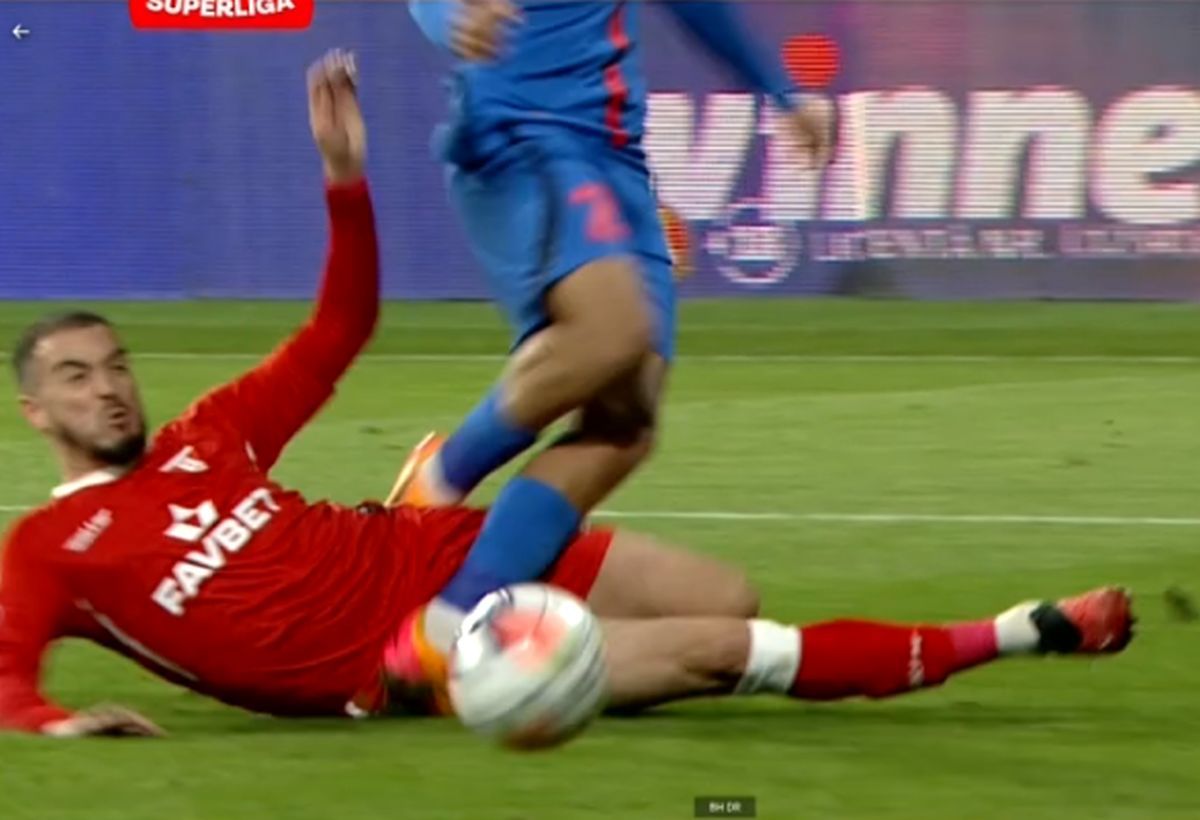 Panduru e contrariat de penalty-ul dictat în UTA - FCSB: „Gata, cu asta schimbi regulile jocului! Nu mai poți băga alunecare în careu”