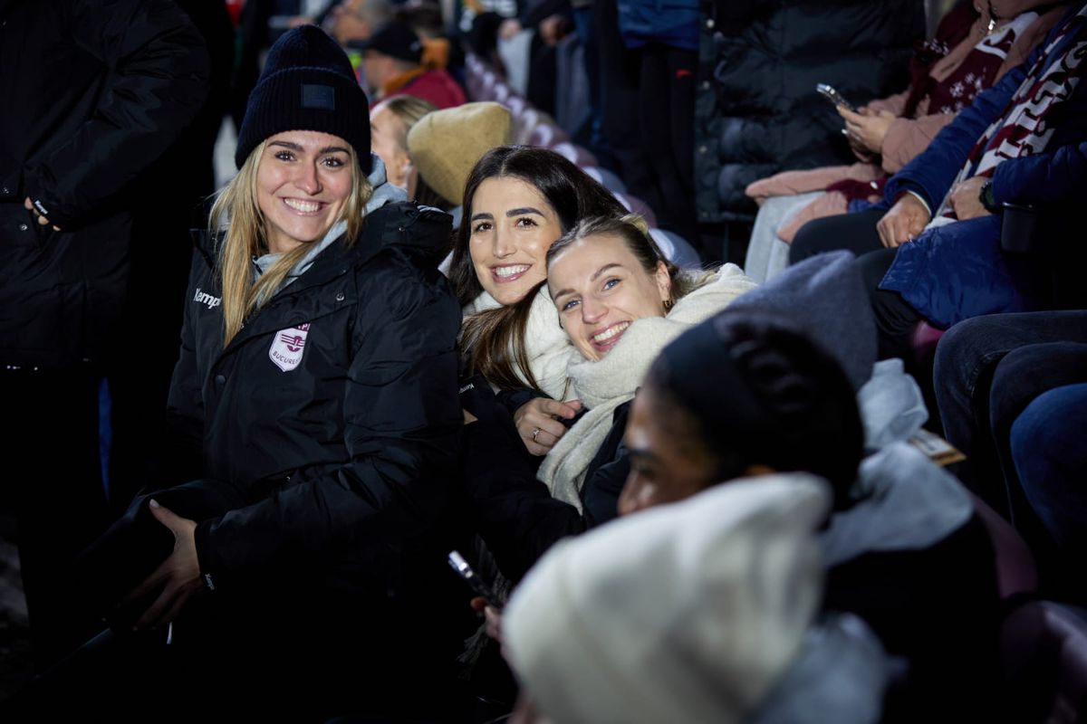 Handbalistele de la Rapid, pe Giulești la meciul cu Universitatea Craiova