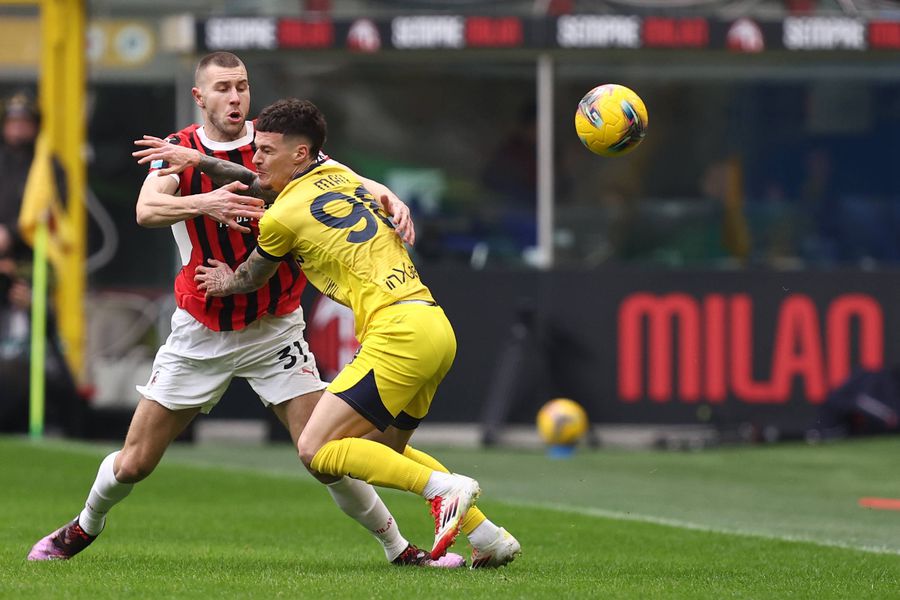 Dennis Man, în acțiune duminică în AC Milan - Parma 3-2 / Foto: Imago Man di pancia sau dorul de ducă