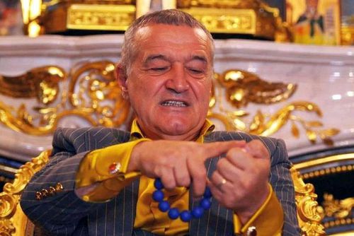 Gigi Becali a făcut 4 schimbări la pauza meciului cu UTA Arad