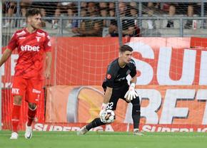 UTA - FCSB » Campioana, cu rezervele la Arad