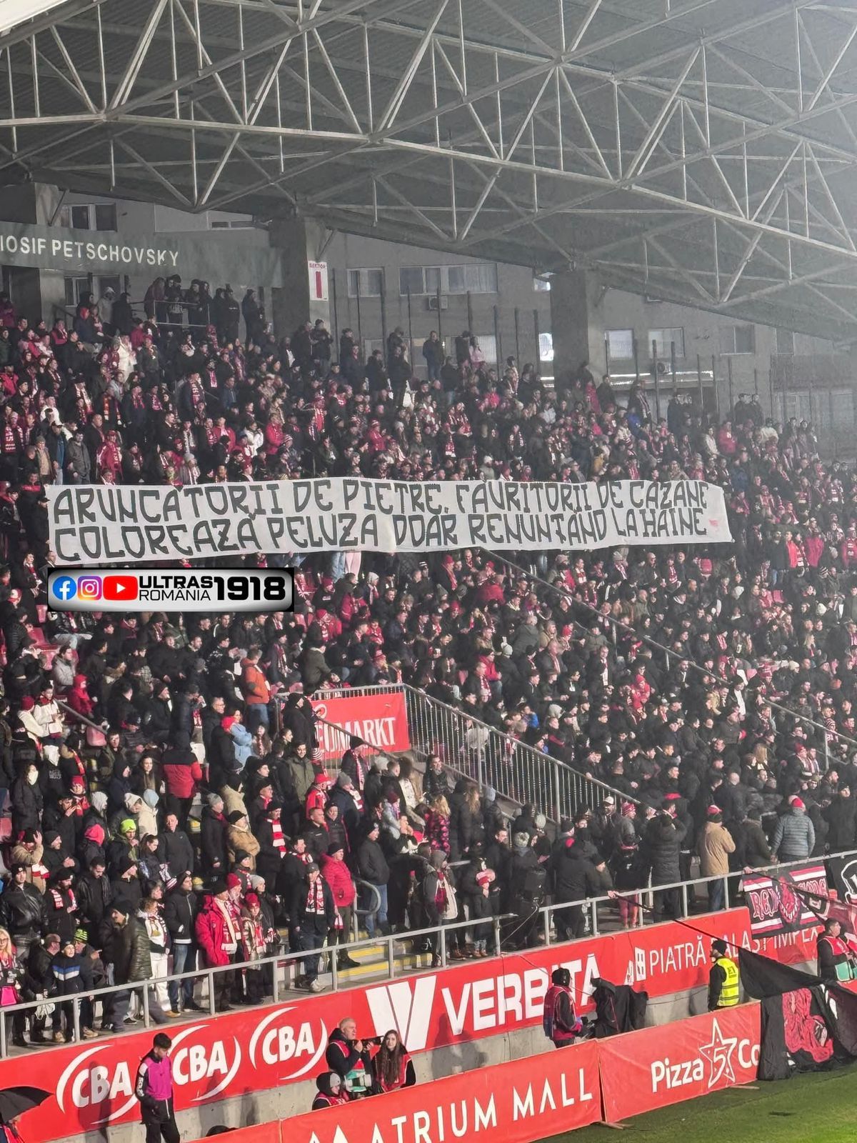 Derapaj rasist al suporterilor arădeni la adresa Rapidului