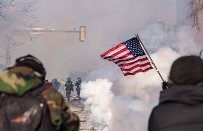 După ce agenții ICE au omorât un om în Minneapolis, jucătorii și antrenorii din NBA trimit un protest istoric