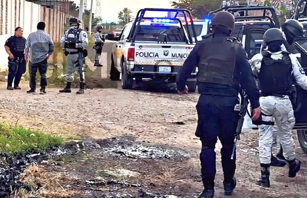 Masacru în Mexic, cu cinci luni înainte de Campionatul Mondial » Au fost împușcați pe terenul de fotbal: sunt cel puțin 11 morți!