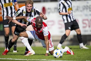 Două transferuri în 48 de ore la echipa din Superliga » Încearcă salvarea de la retrogradare cu jucător din liga a doua suedeză