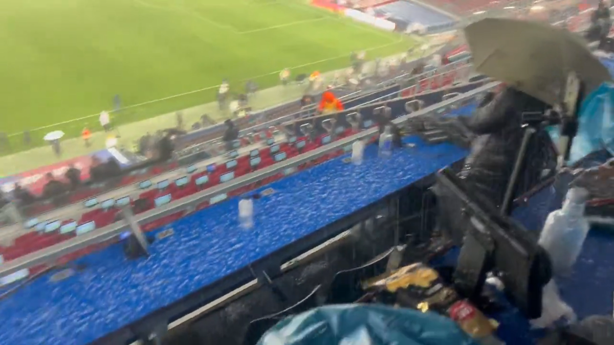 Imagini rușinoase de la Barcelona » Un miliard și jumătate de euro pentru un „stadion-cascadă”