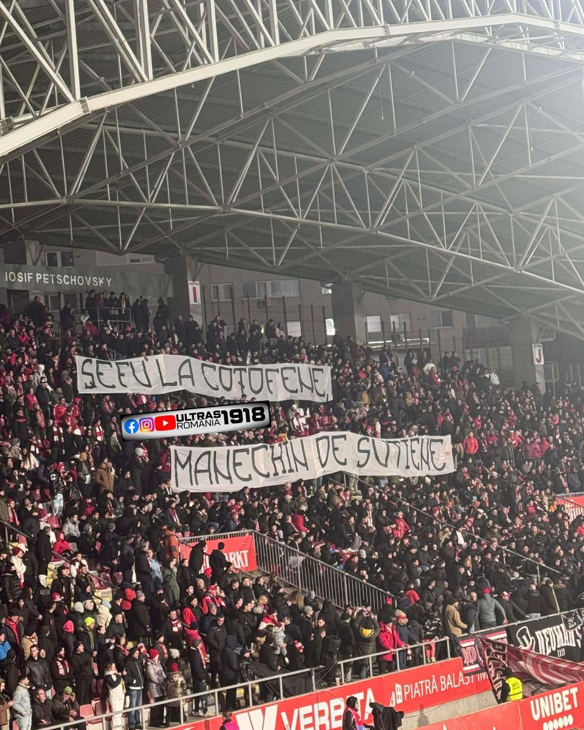 Derapaj rasist al suporterilor arădeni la adresa Rapidului