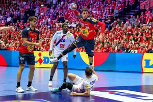 Zvâcnet de orgoliu la Campionatul European masculin de handbal» Spania bate Franța și îi încurcă socotelile pentru semifinale!