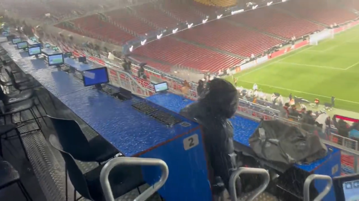 Imagini rușinoase de la Barcelona » Un miliard și jumătate de euro pentru un „stadion-cascadă”