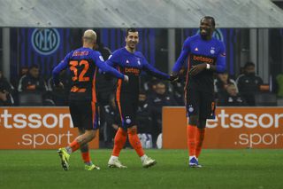 Despărțire surprinzătoare: Inter așteaptă oferte » Ce jucător important ar putea pierde Cristi Chivu în vară!