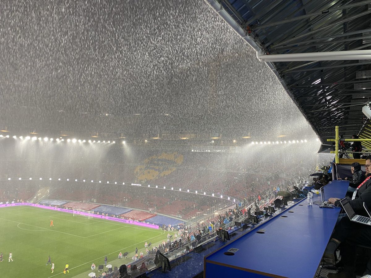 Imagini rușinoase de la Barcelona » Un miliard și jumătate de euro pentru un „stadion-cascadă”