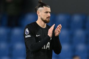 Mutare la miezul nopții pentru transferul lui Radu Drăgușin: „Au demarat în forță negocierile cu Tottenham!”