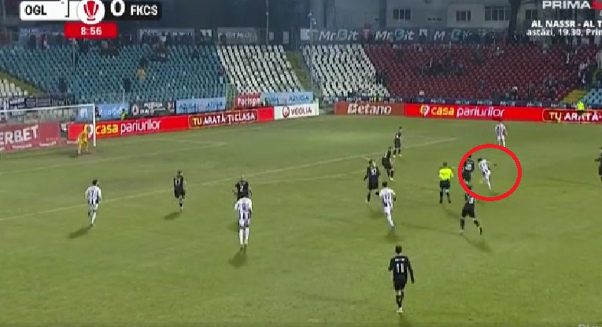 Reacția lui Laszlo Balint la golul lui Nuno Pedo în Oțelul - Csikszereda