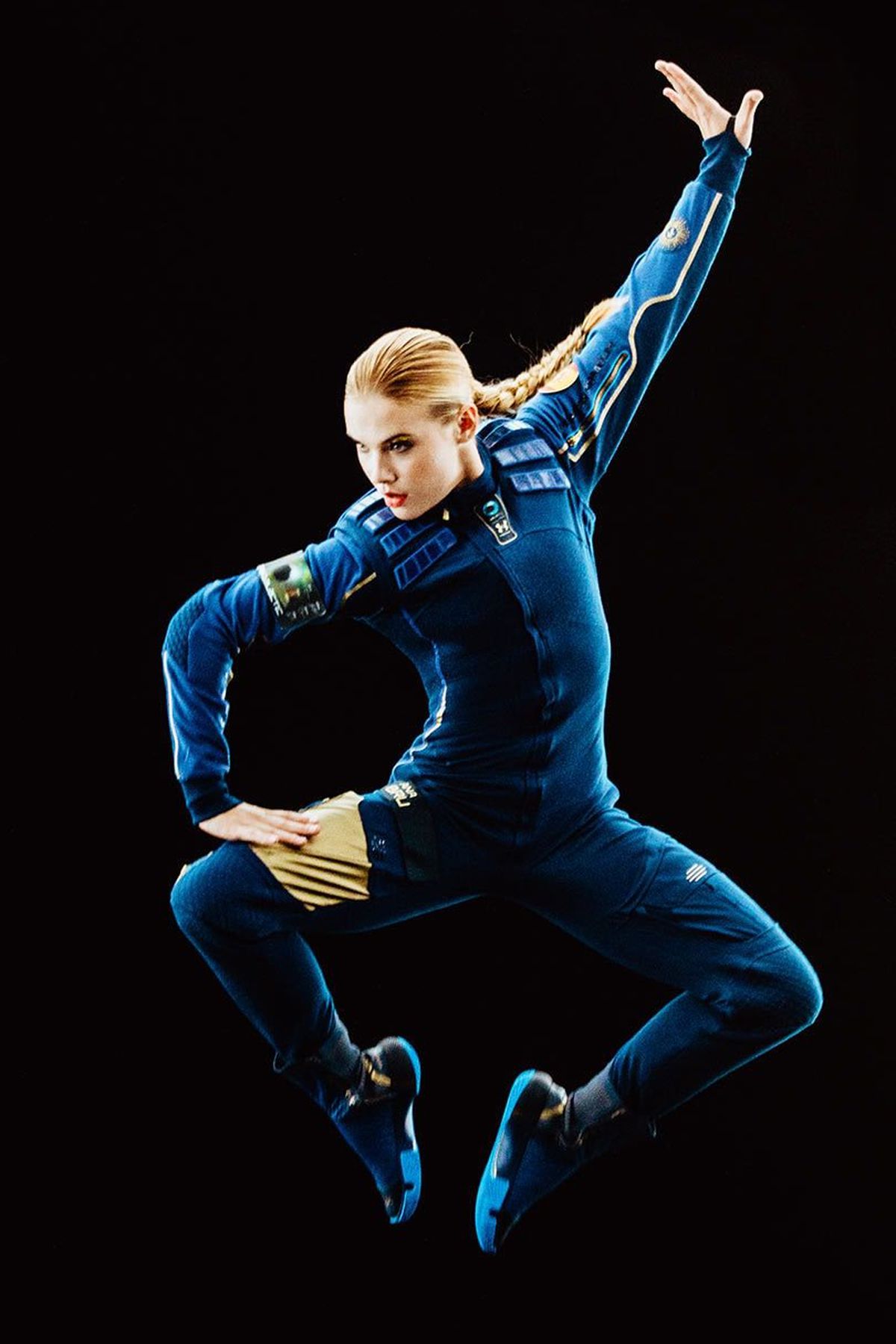 De la tricoul realizat în beciul casei bunicii la costumele confecționate pentru astronauți