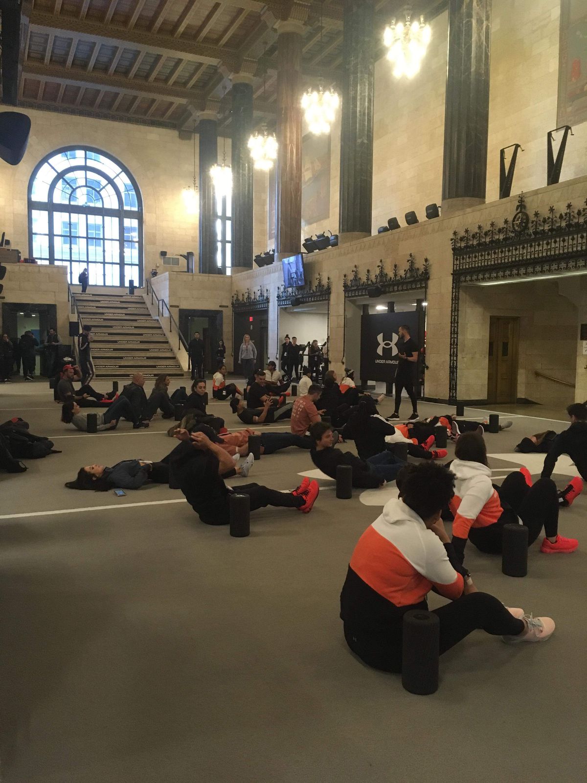 De la tricoul realizat în beciul casei bunicii la costumele confecționate pentru astronauți