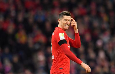 Robert Lewandowski, OUT pentru 4 săptămâni după ce a suferit o accidentare în meciul cu Chelsea!