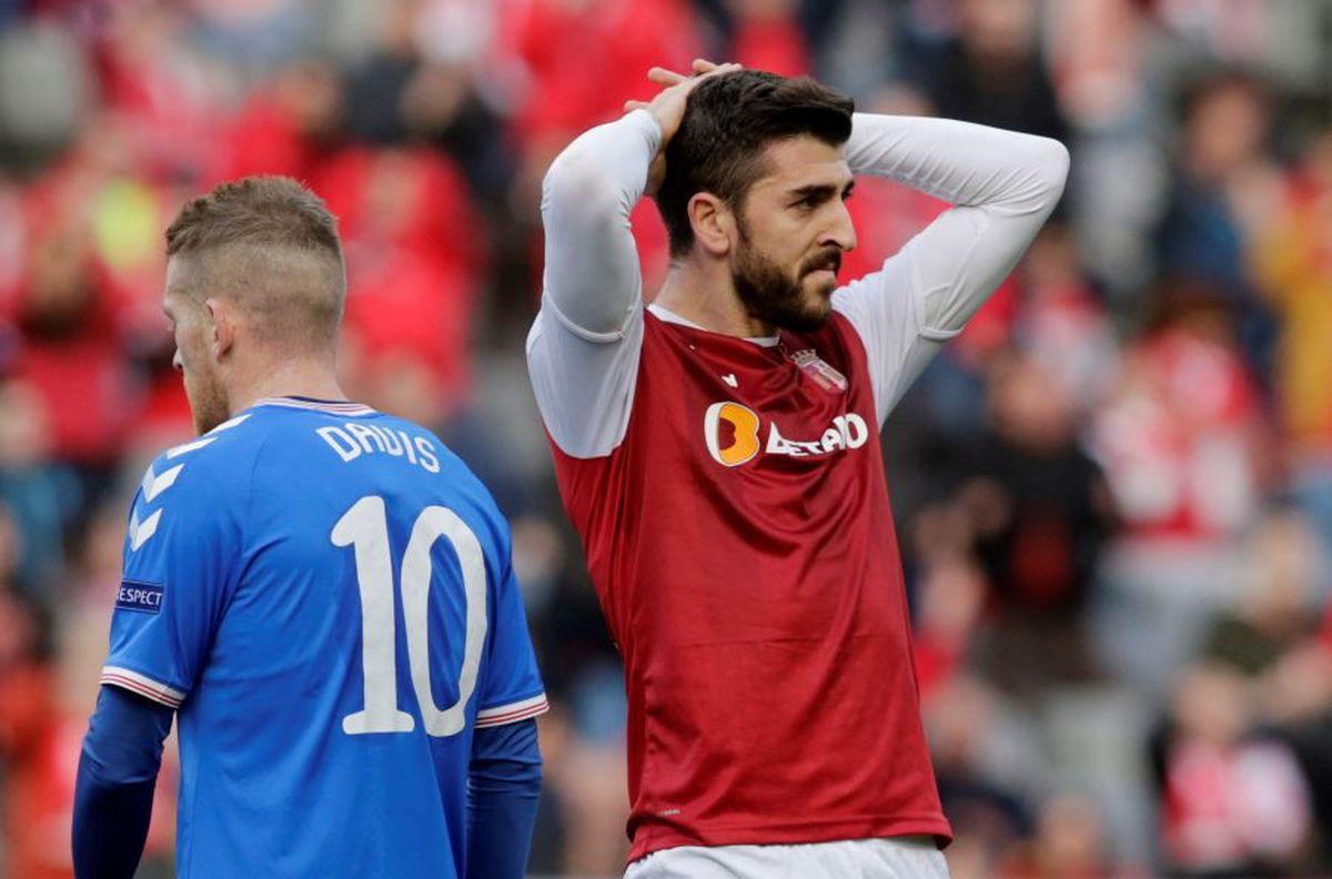 VIDEO Ce a spus Gerrard despre penalty-ul ratat de Ianis Hagi: „Pe următorul îl bat eu!”