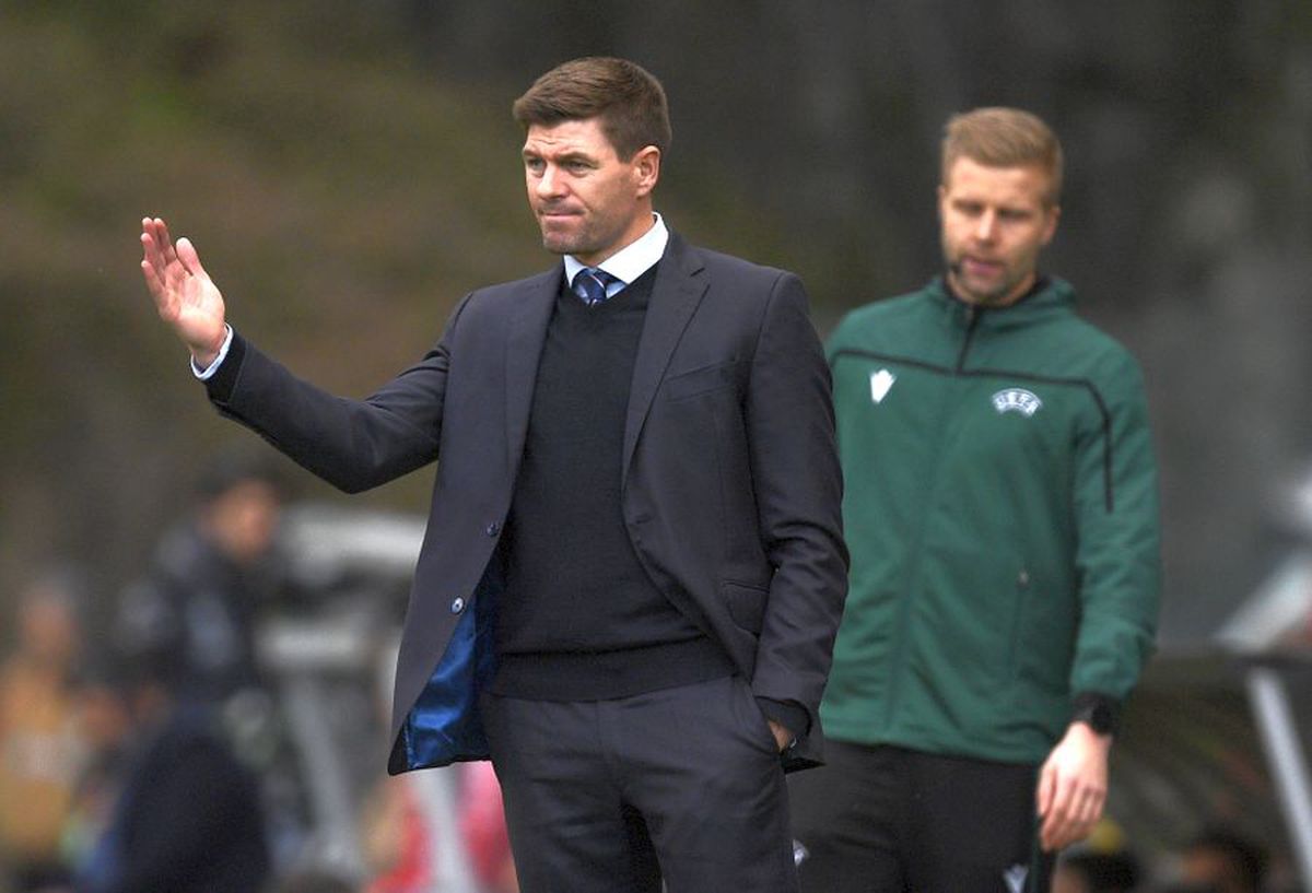 VIDEO Ce a spus Gerrard despre penalty-ul ratat de Ianis Hagi: „Pe următorul îl bat eu!”