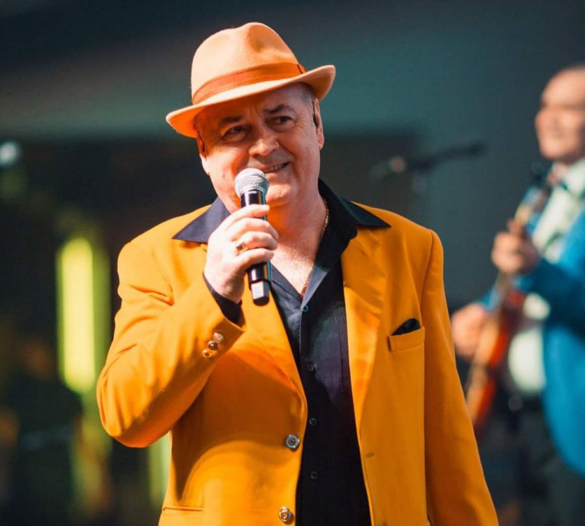 „Nu s-a putut abține «Shakira», dansa de mama focului” » A fost aproape de Borcea și Porumboiu, iar acum povestește momentele „nebune” cu starurile din Liga 1