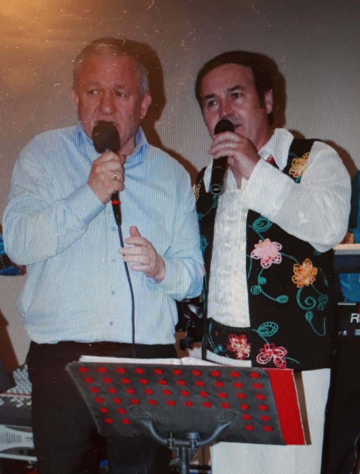 „Nu s-a putut abține «Shakira», dansa de mama focului” » A fost aproape de Borcea și Porumboiu, iar acum povestește momentele „nebune” cu starurile din Liga 1