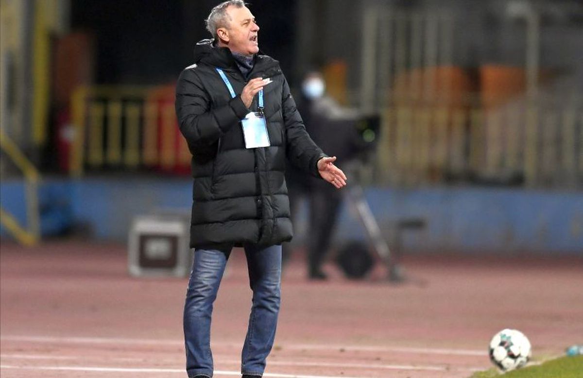 Mircea Rednic regretă situația de la Dinamo + înțepătură către conducerea Viitorului: „Nu e ușor când te anunță că pleacă, iar mâine ai meci”