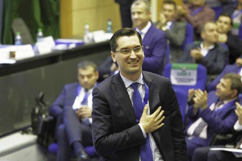 Răzvan Burleanu și-a început campania electorală / FOTO. frf.ro
