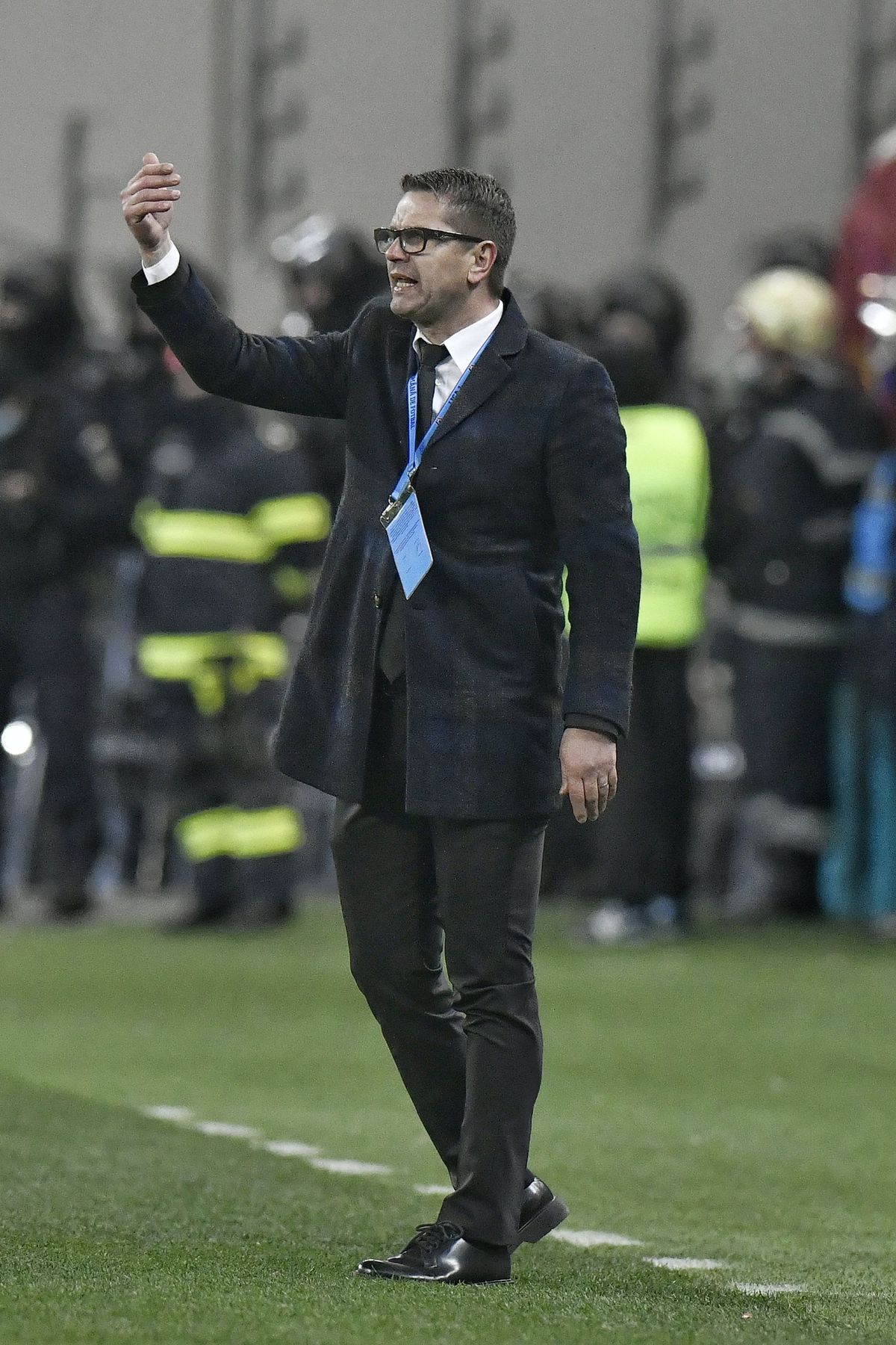 Un arbitru care a făcut praf recent un joc din Liga 1 a fost delegat în brigada care va conduce derby-ul Rapid - Dinamo! » De ce îl protejează Kyros Vassaras