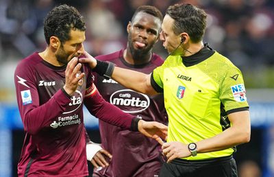 Cercetătorii din Anglia susțin că arbitrii italieni sunt rasiști și pedepsesc mai drastic jucătorii de culoare