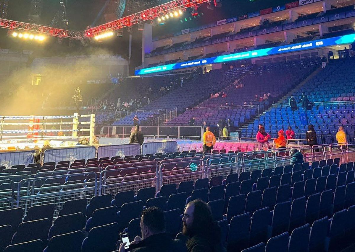 Meciul dintre Floyd Mayweather și Aaron Chalmers, desființat de fanii boxului: „O farsă! Cel mai urât lucru pe care l-am văzut vreodată în sport!”