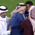 Scene incredibile în Qatar! Șeicul a intrat pe teren pentru a protesta