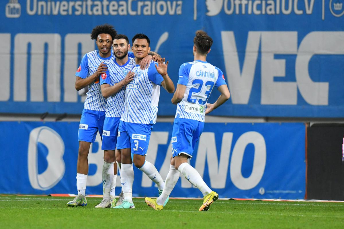 Note GSP pentru Universitatea Craiova - Voluntari » „Comisarul-șef” îi dă frisoane lui Edi Iordănescu